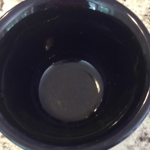 Pottery bowl. - Picture 2 of 6